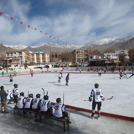 Hotel Travellers House Leh Exterior foto